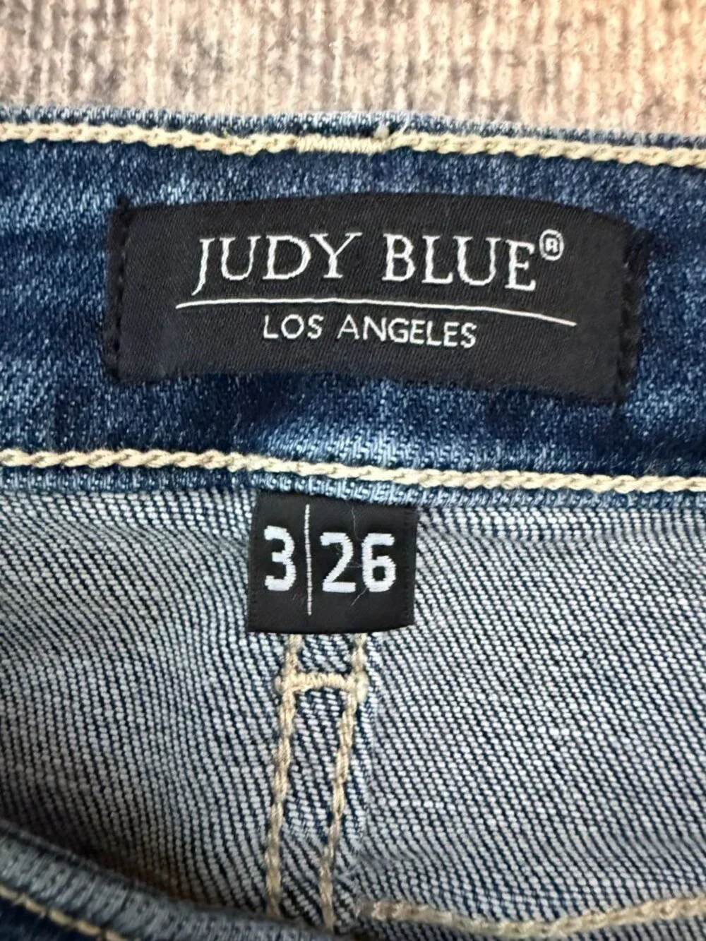 Judy Blue Boyfriend Fit Medium Wash Distressed Mid Rise Jeans 3/26 Stretch Boho